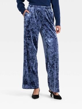 Women's Crushed Velour Pull-on Pants